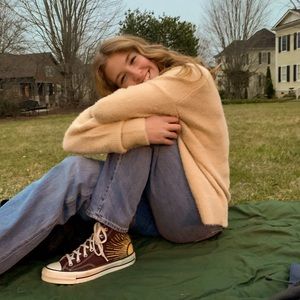 Meet your Posher, Mae